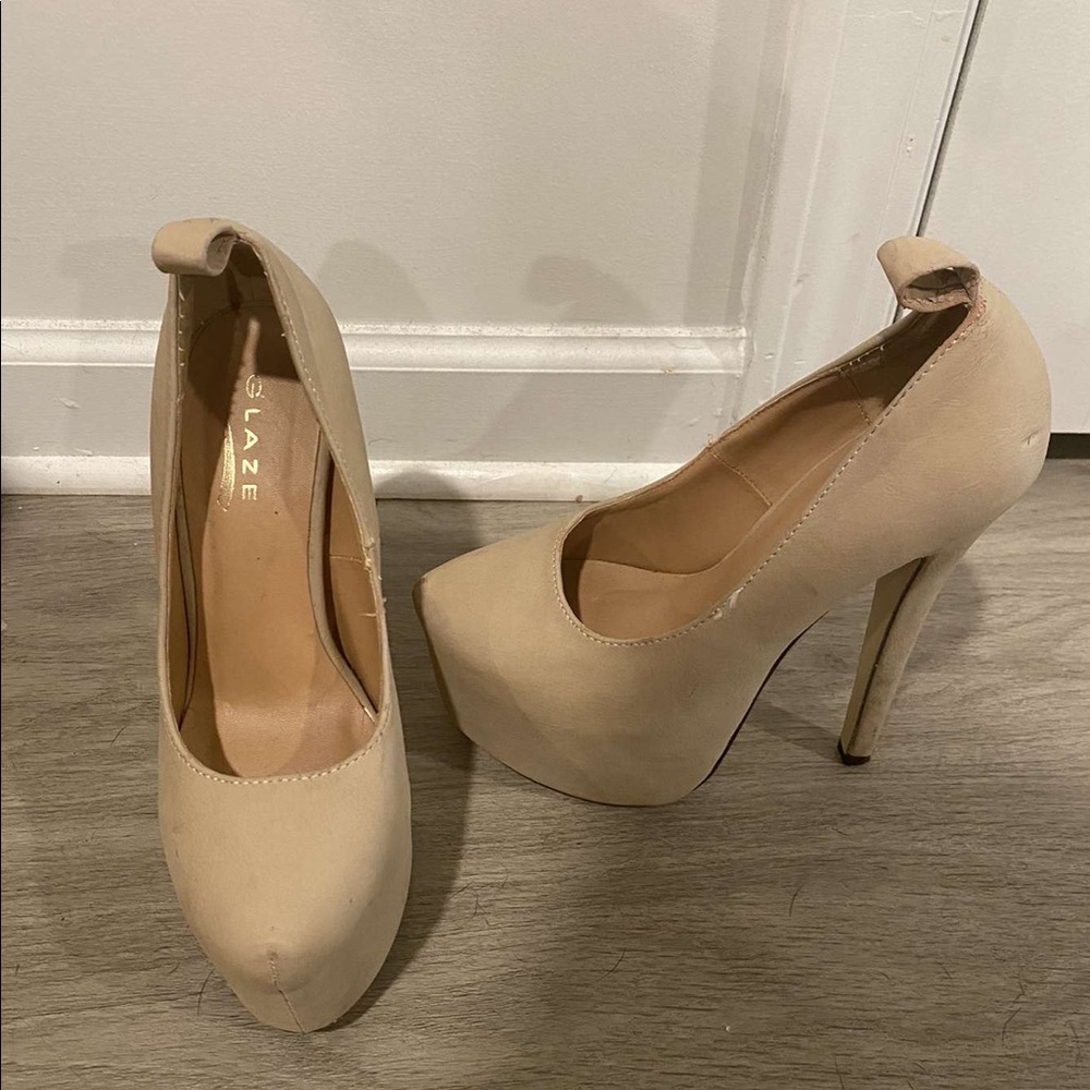 Size 6 High Heels
